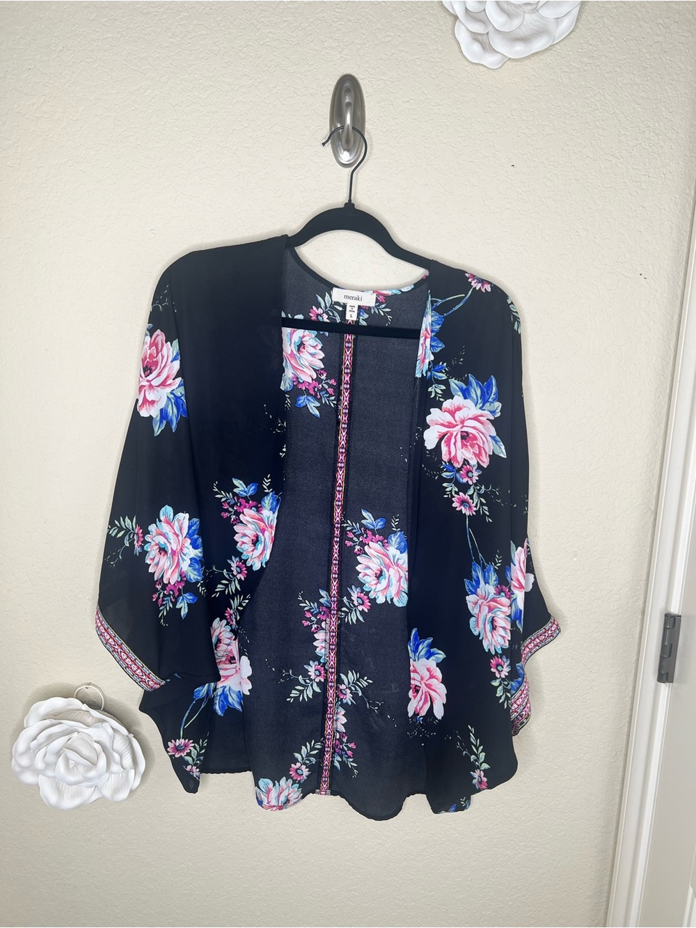 NTM: Mossimo Supply Co. Black Floral Open-Front Kimono Jacket Large